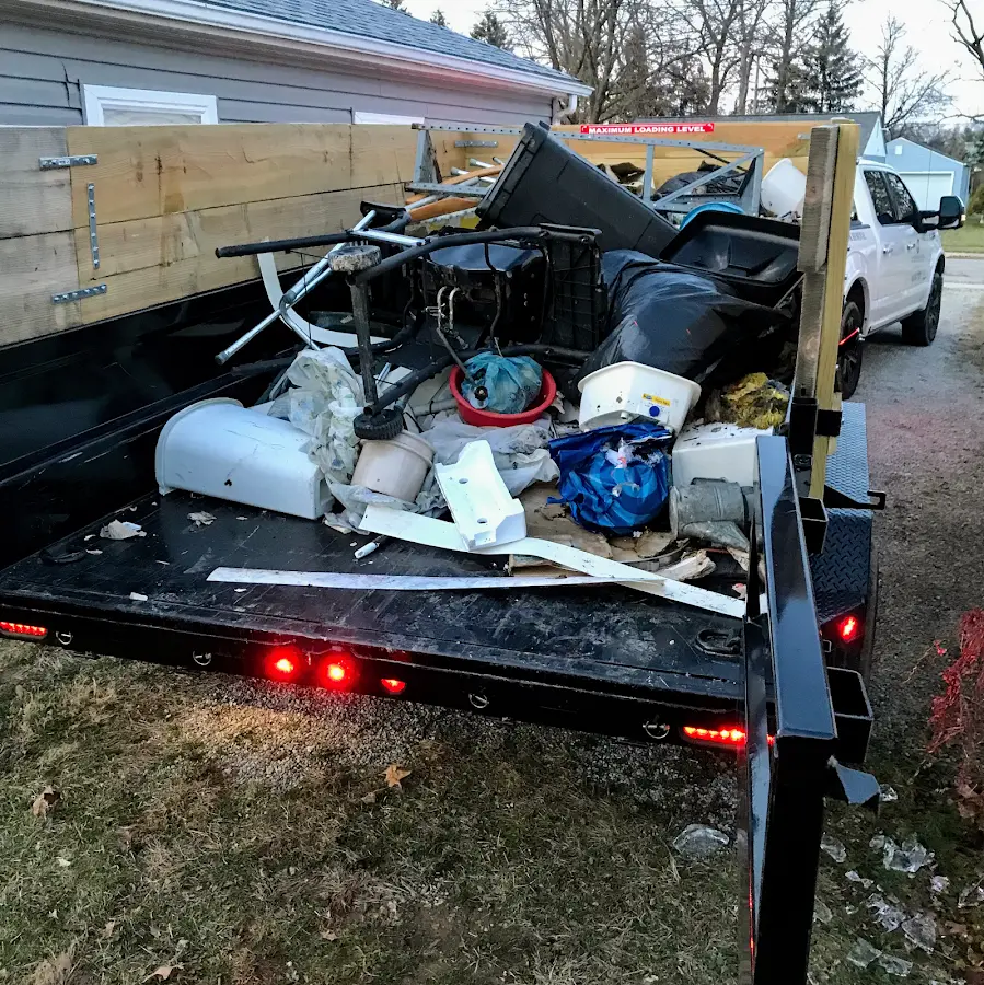 Roll-off dumpster delivered to a residential driveway in Coquille